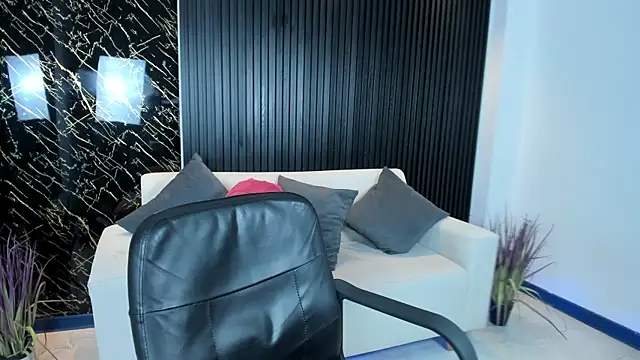 kimbrownn online show from 11/04/25, 12:37