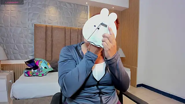 kimbrownn online show from 04/21/26, 11:38