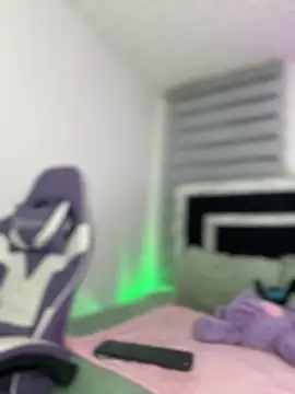 Snapshot of sophie_cute66 chatting on 11/11/25, 06:46 sophie cute66 online show from 11/11/25, 06:46