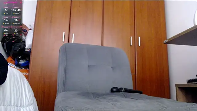 Juls winter  online show from 02/05/25, 07:10