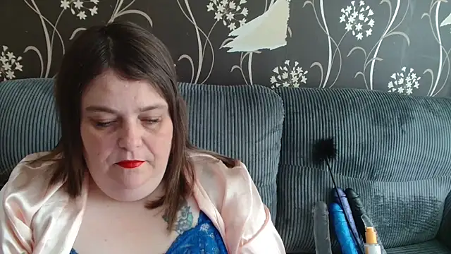 HouseWifeWhore Milf online show from 03/09/25, 02:10