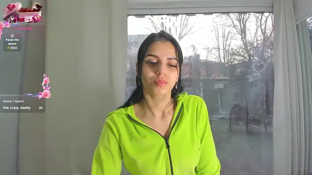 Sarabecker online show from 03/05/25, 09:49