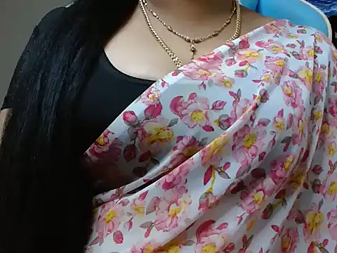 tamilharini online show from 10/15/25, 04:56