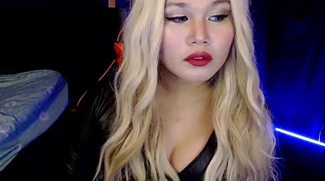 stacey wills44 online show from 01/04/25, 01:21