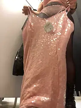 Snapshot of CrazzyChicks chatting on 02/16/25, 07:26 CrazzyChicks online show from 02/16/25, 07:26