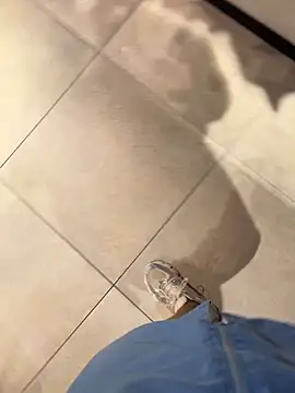 Snapshot of CrazzyChicks chatting on 09/19/25, 06:26 CrazzyChicks online show from 09/19/25, 06:26