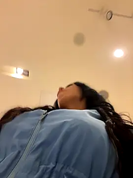 Snapshot of CrazzyChicks chatting on 09/20/25, 06:14 CrazzyChicks online show from 09/20/25, 06:14