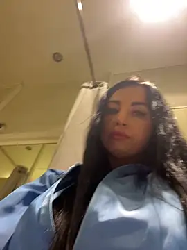 Snapshot of CrazzyChicks chatting on 09/21/25, 07:10 CrazzyChicks online show from 09/21/25, 07:10