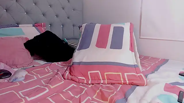 isabella rossse online show from 01/24/25, 04:17