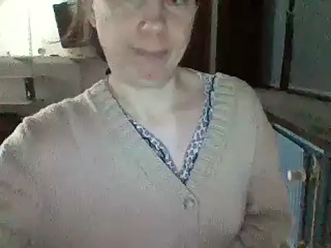 Moi Lina online show from 01/01/25, 05:44