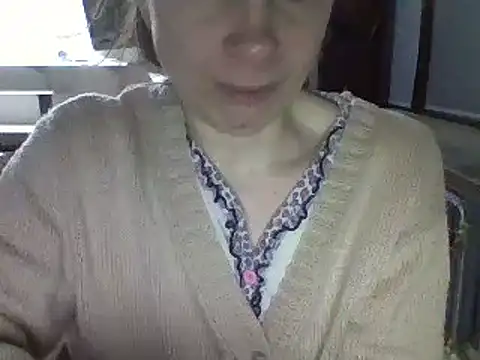 Moi Lina online show from 01/01/25, 10:13