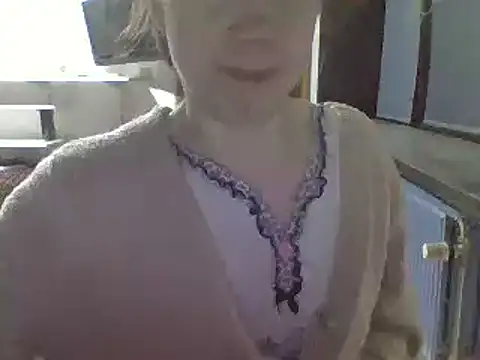 Moi Lina online show from 01/08/25, 10:16