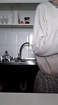 Moi Lina online show from 01/09/25, 01:45