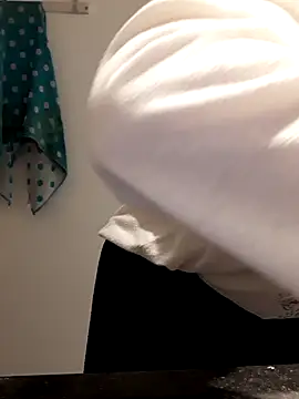 Moi Lina online show from 09/10/25, 12:05