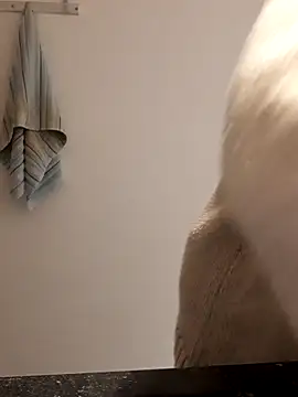 Moi Lina online show from 11/07/25, 12:16