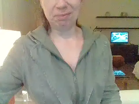 Moi Lina online show from 06/18/26, 11:42