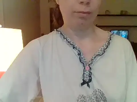Moi Lina online show from 06/21/26, 12:02
