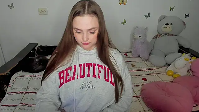 NataliEvans online show from 04/12/26, 06:24