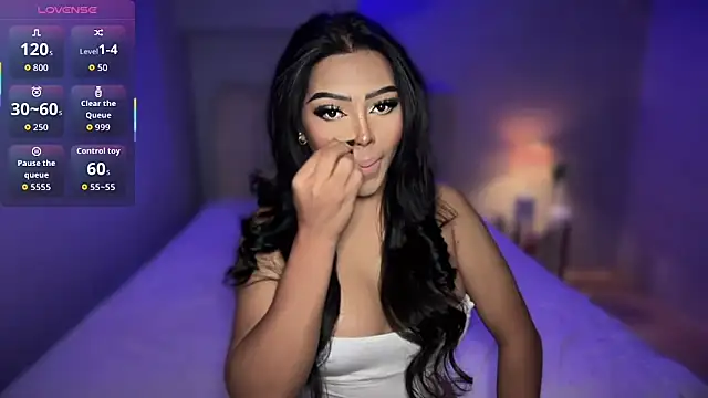 Snapshot of shantal_r0mance chatting on 02/08/26, 03:43 shantal r0mance online show from 02/08/26, 03:43