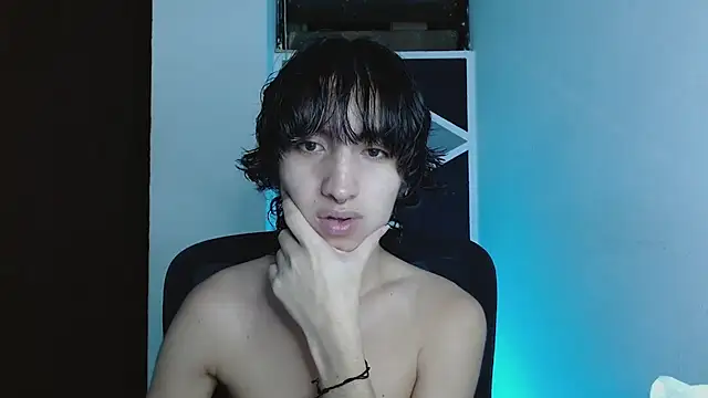 littlextreme online show from 04/23/26, 02:46