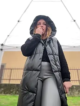 DaisyVibesss online show from 02/16/25, 02:00