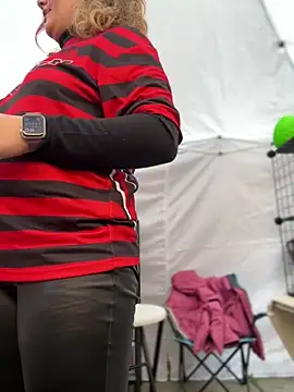 DaisyVibesss online show from 02/23/25, 04:13