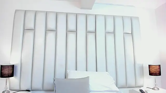 aandreaperez online show from 02/25/25, 11:52