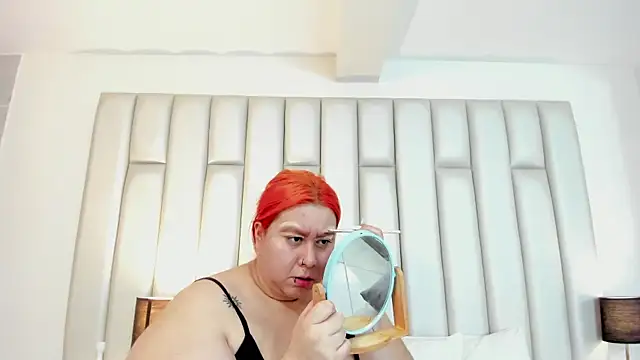 aandreaperez online show from 11/10/25, 11:53