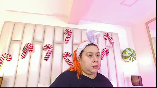 aandreaperez online show from 12/18/25, 11:38