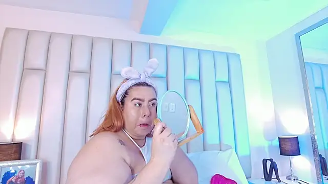 aandreaperez online show from 02/09/26, 07:07