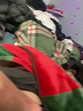 Hugetings online show from 04/24/26, 05:26