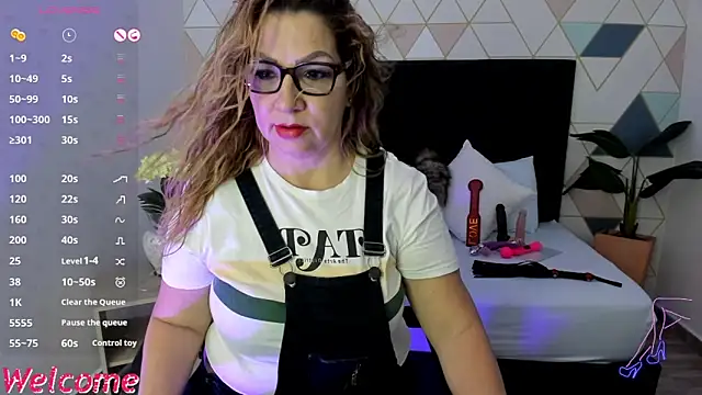 gisela27 online show from 01/24/25, 12:31