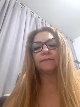 gisela27 online show from 05/13/26, 03:26