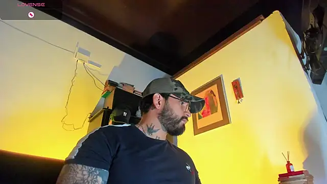 CamiloGray  online show from 12/05/25, 01:52