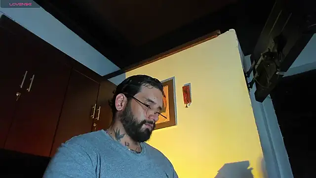 CamiloGray  online show from 02/27/26, 02:39