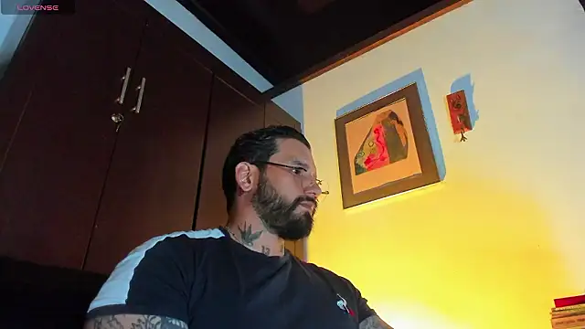 CamiloGray  online show from 03/25/26, 02:23