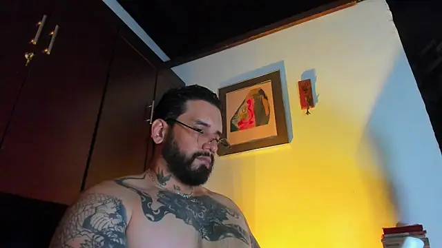 Snapshot of CamiloGray_ chatting on 06/09/26, 01:12 CamiloGray online show from 06/09/26, 01:12