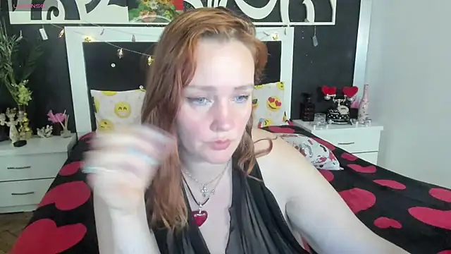 Snapshot of SinFulTitsDD chatting on 12/22/24, 09:20 SinFulTitsDD online show from 12/22/24, 09:20