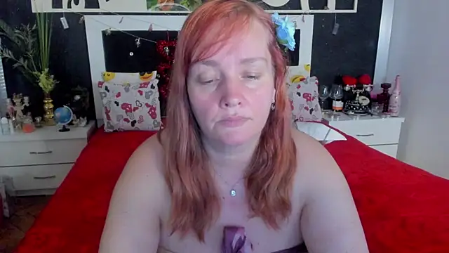 Snapshot of SinFulTitsDD chatting on 02/12/25, 10:59 SinFulTitsDD online show from 02/12/25, 10:59