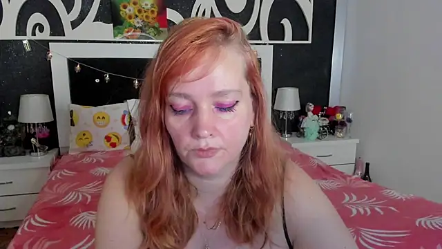 Snapshot of SinFulTitsDD chatting on 02/28/25, 09:12 SinFulTitsDD online show from 02/28/25, 09:12