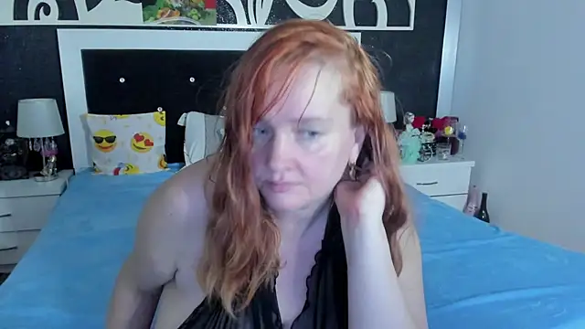 Snapshot of SinFulTitsDD chatting on 03/15/25, 09:27 SinFulTitsDD online show from 03/15/25, 09:27