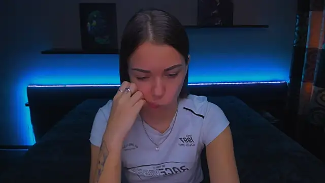 AlexaBarkley online show from 01/02/25, 06:18