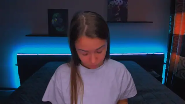 AlexaBarkley online show from 02/19/25, 06:22