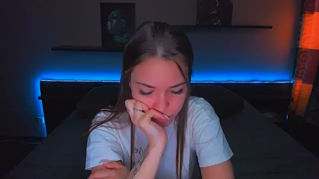 AlexaBarkley online show from 04/22/26, 12:57