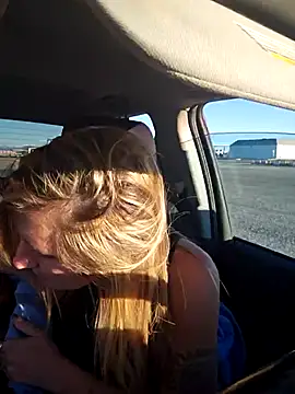 SheIsSomething online show from 01/10/26, 11:53