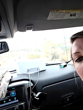 SheIsSomething online show from 04/10/26, 11:53