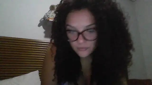amorcaradepau  online show from 06/04/26, 01:22
