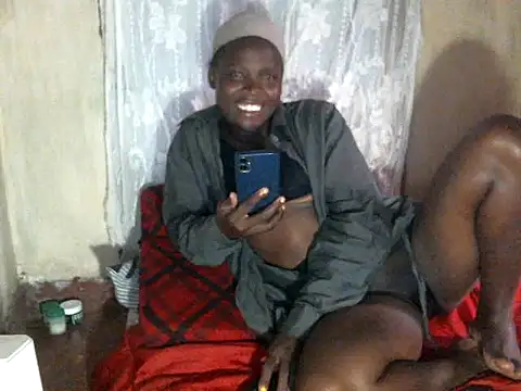 cute-shamza online show from 02/12/26, 03:29