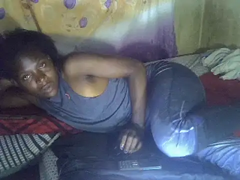 cute-shamza online show from 04/11/26, 04:28