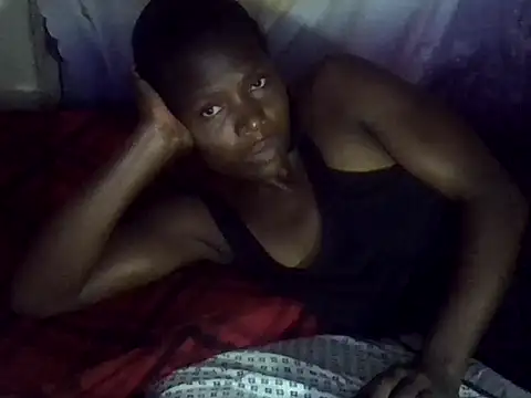 cute-shamza online show from 04/21/26, 02:26